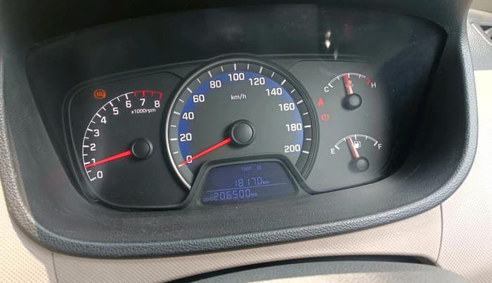 2016 Hyundai Xcent S 1.2, Petrol, Manual, 2,06,500 km, interior