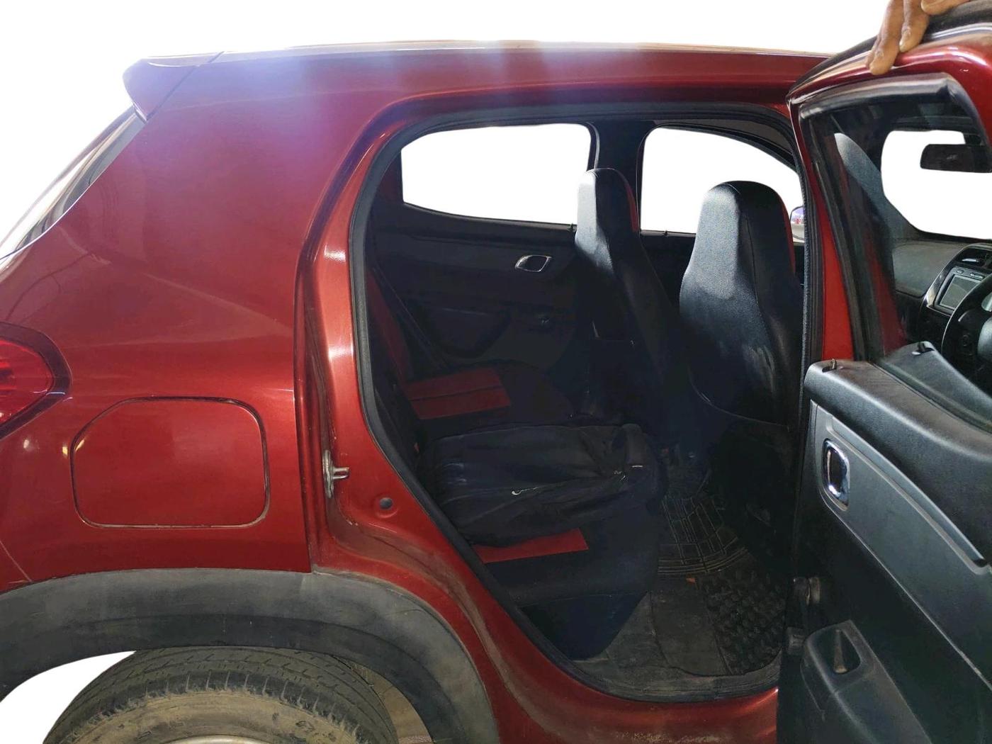 2018 Renault Kwid RXT 1.0 AMT (O), Petrol, Automatic, 88,101 km, interior