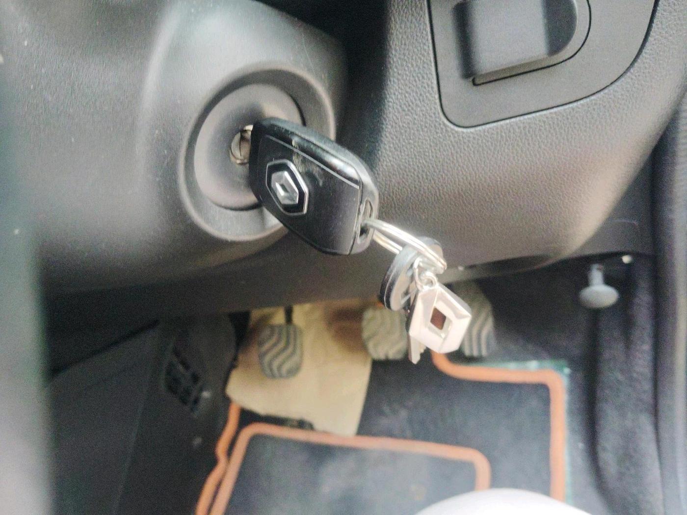 2020 Renault Kwid RXL 1.0, Petrol, Manual, 9,350 km, interior