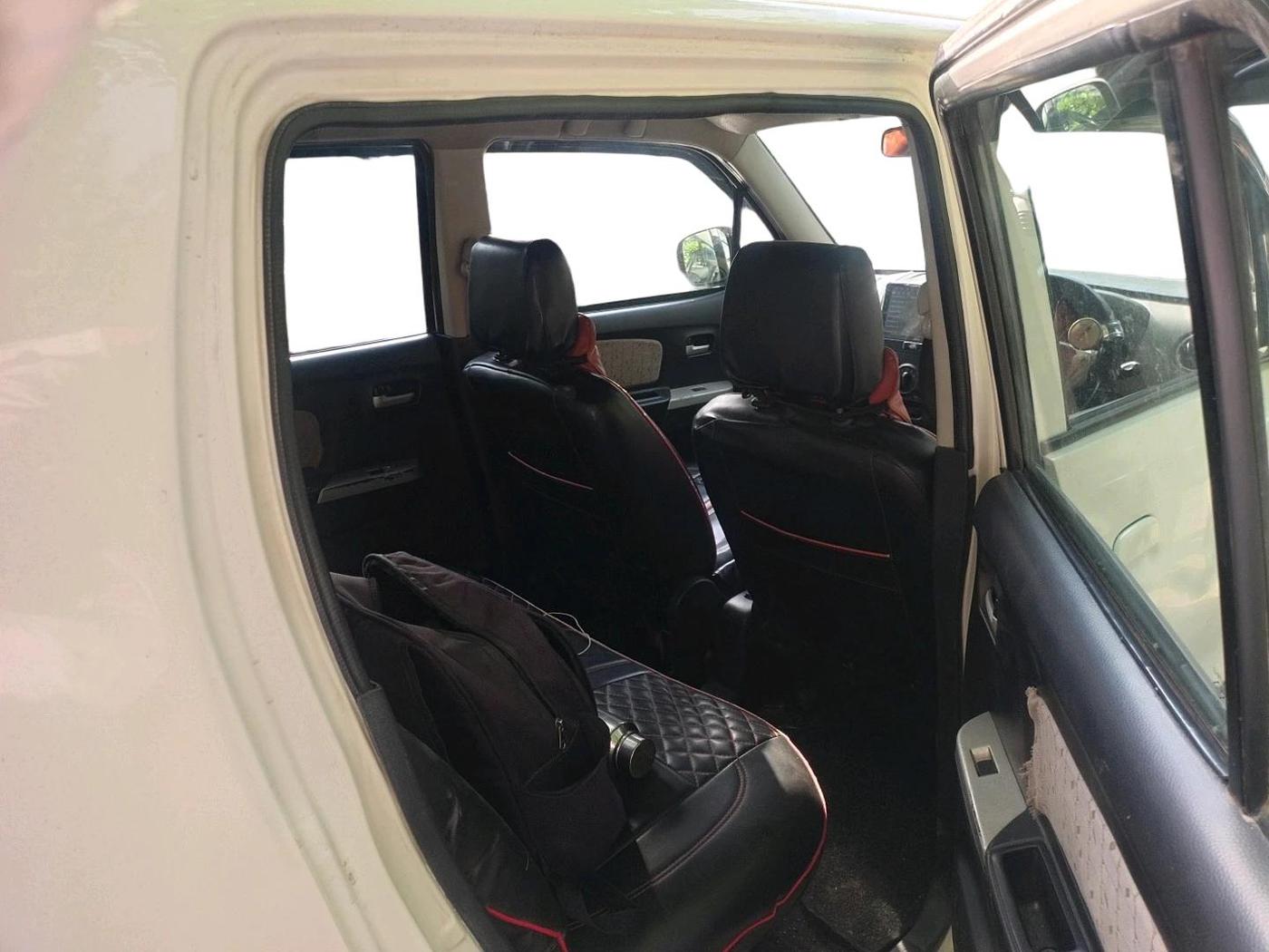 2013 Maruti Wagon R 1.0 VXI, Petrol, Manual, 89,028 km, interior