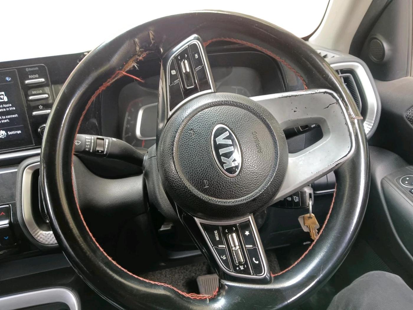 2020 KIA SONET HTK PLUS 1.5 AT, Diesel, Automatic, 1,55,443 km, interior