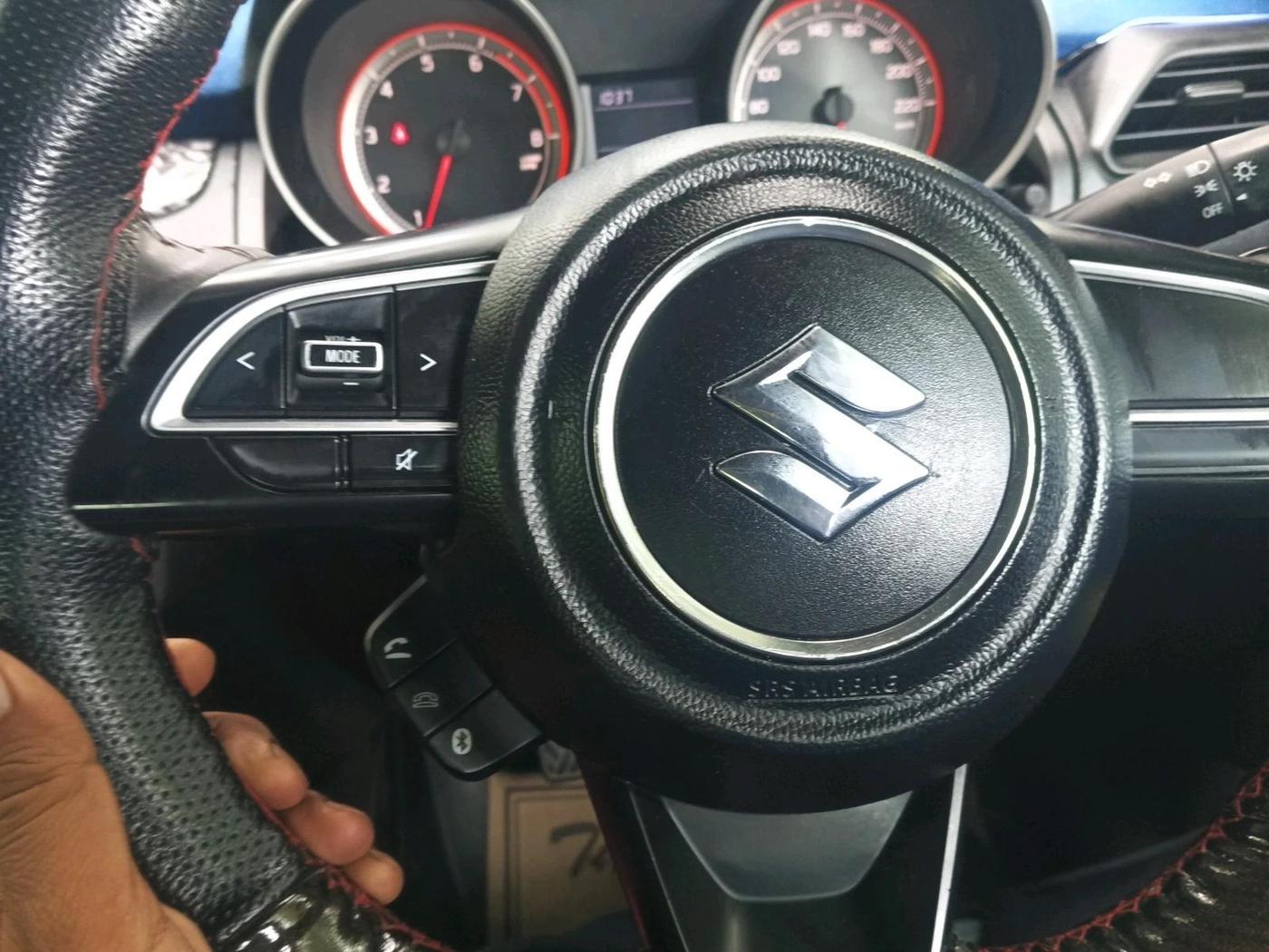 2020 Maruti Swift VXI, Petrol, Manual, 52,427 km, interior