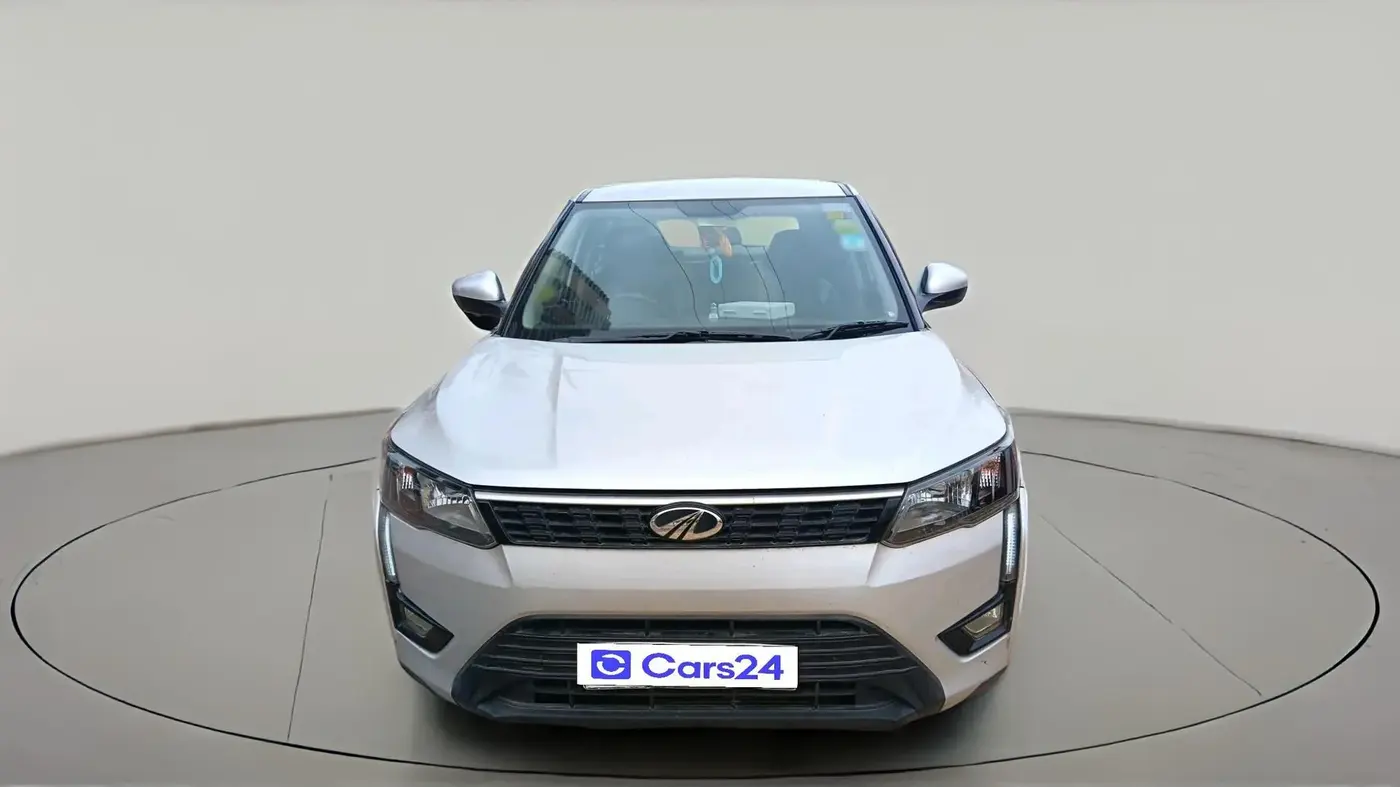 2019 Mahindra XUV300 W4 1.5 DIESEL, Diesel, Manual, 1,01,338 km, exterior