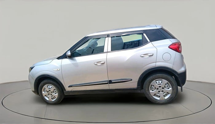 2019 Mahindra XUV300 W4 1.5 DIESEL, Diesel, Manual, 1,01,338 km, exterior