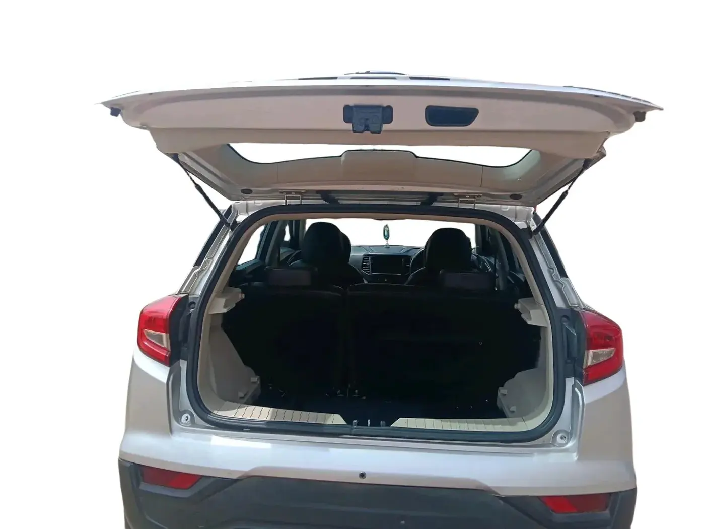2019 Mahindra XUV300 W4 1.5 DIESEL, Diesel, Manual, 1,01,338 km, exterior