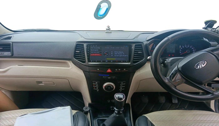 2019 Mahindra XUV300 W4 1.5 DIESEL, Diesel, Manual, 1,01,338 km, interior