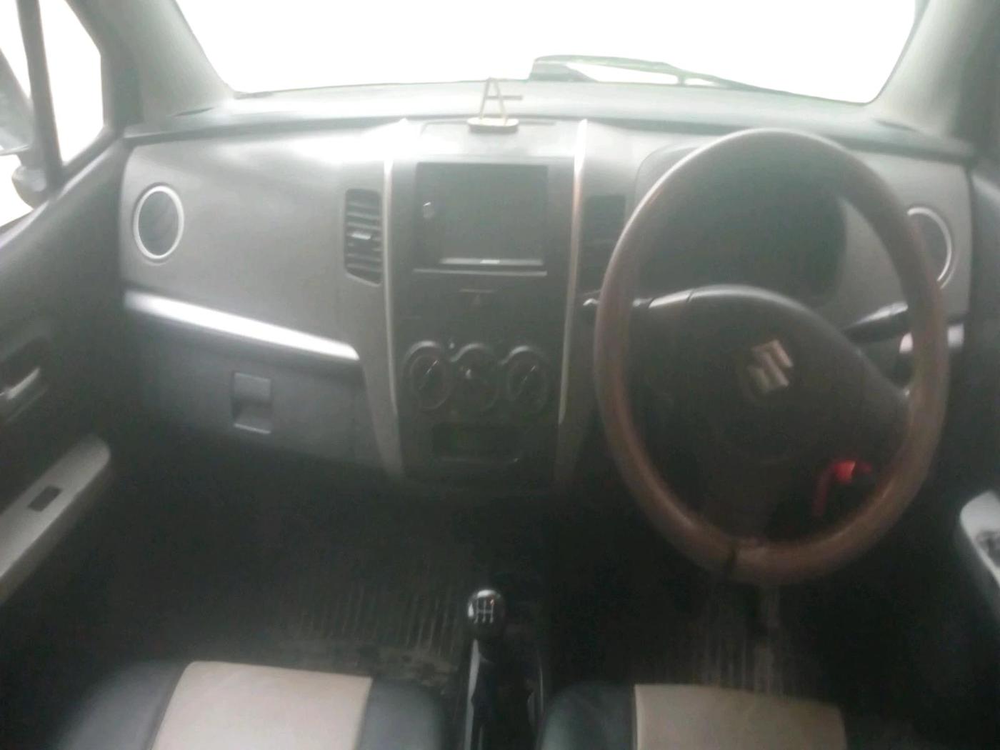 2012 Maruti Wagon R 1.0 LXI CNG, CNG, Manual, 1,66,893 km, interior