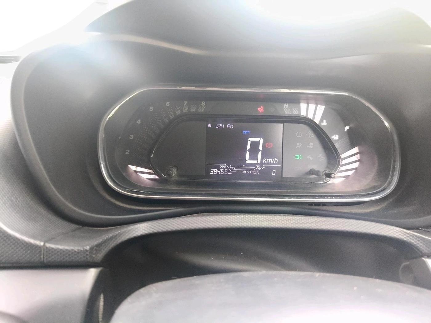 2021 Tata NEXON XM SUNROOF PETROL, Petrol, Manual, 38,465 km, interior