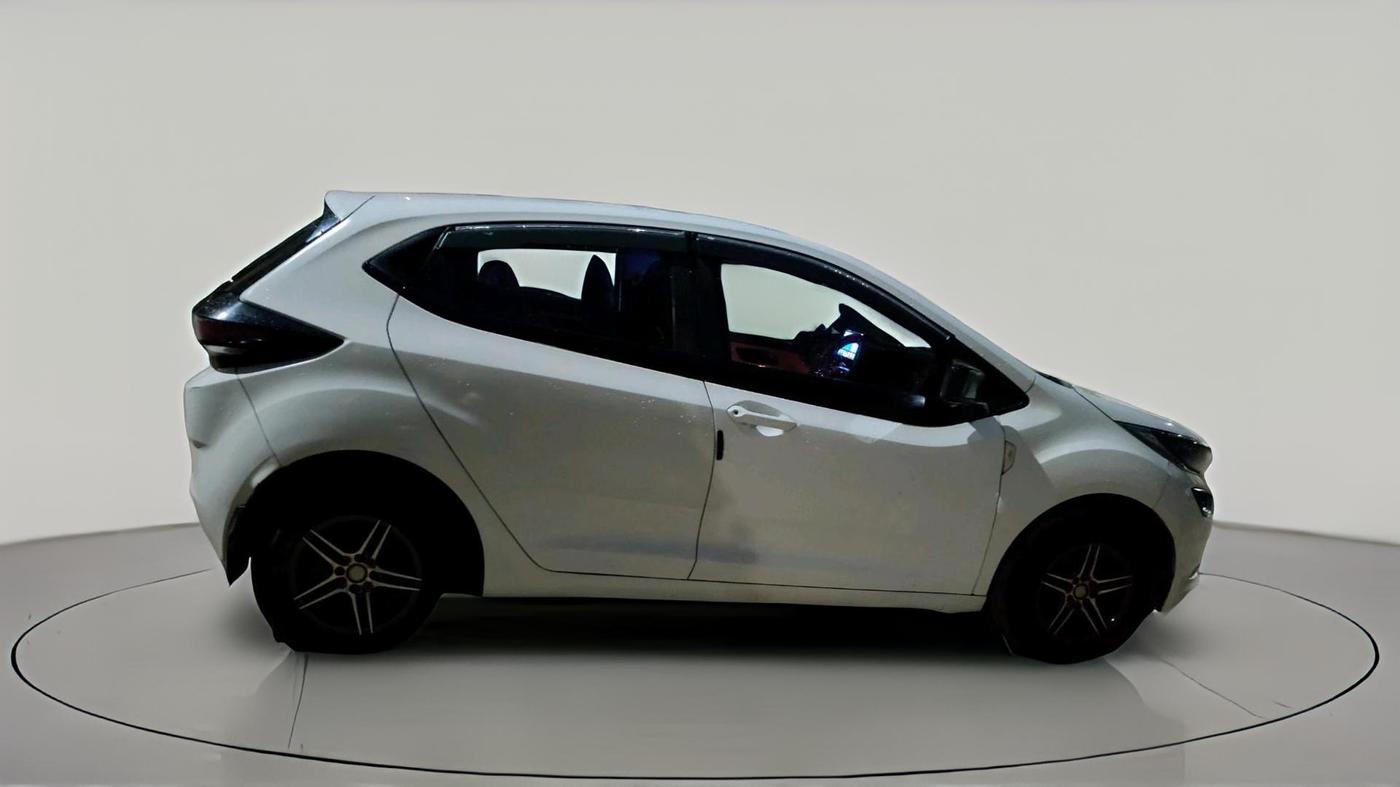 2022 Tata ALTROZ XE PLUS PETROL, Petrol, Manual, 85,844 km, exterior