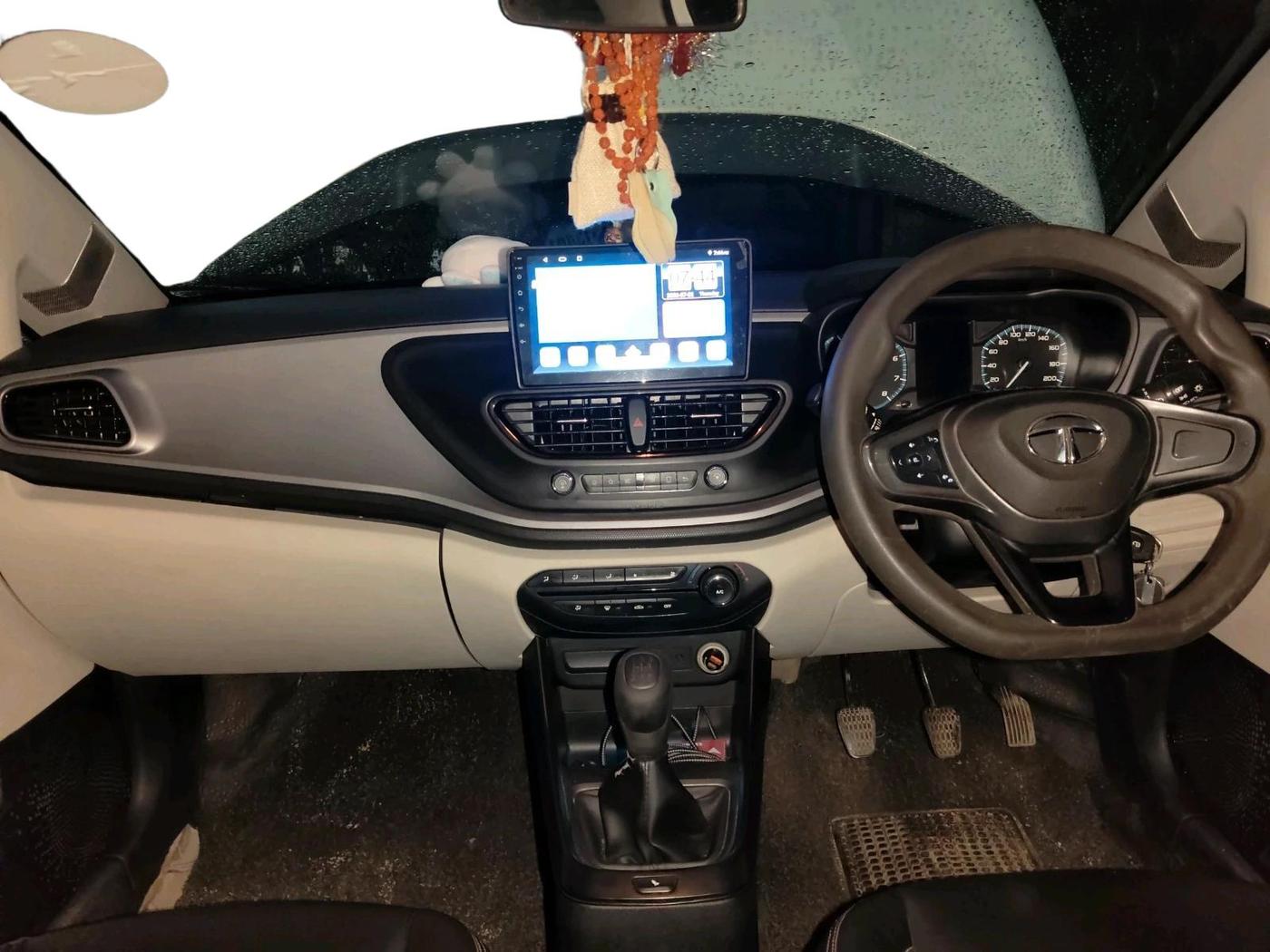 2022 Tata ALTROZ XE PLUS PETROL, Petrol, Manual, 85,844 km, interior