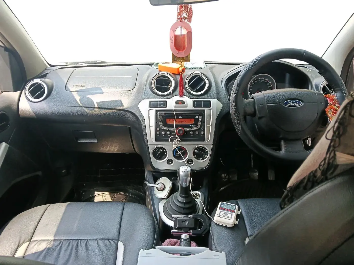 2012 Ford Figo TITANIUM 1.2 PETROL, Petrol, Manual, 75,469 km, interior