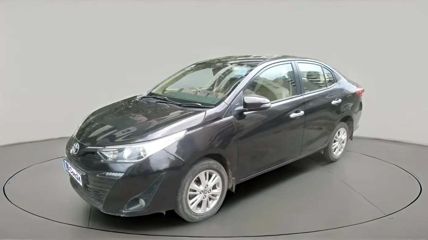 2018 Toyota YARIS VX CVT, Petrol, Automatic, 76,222 km, exterior