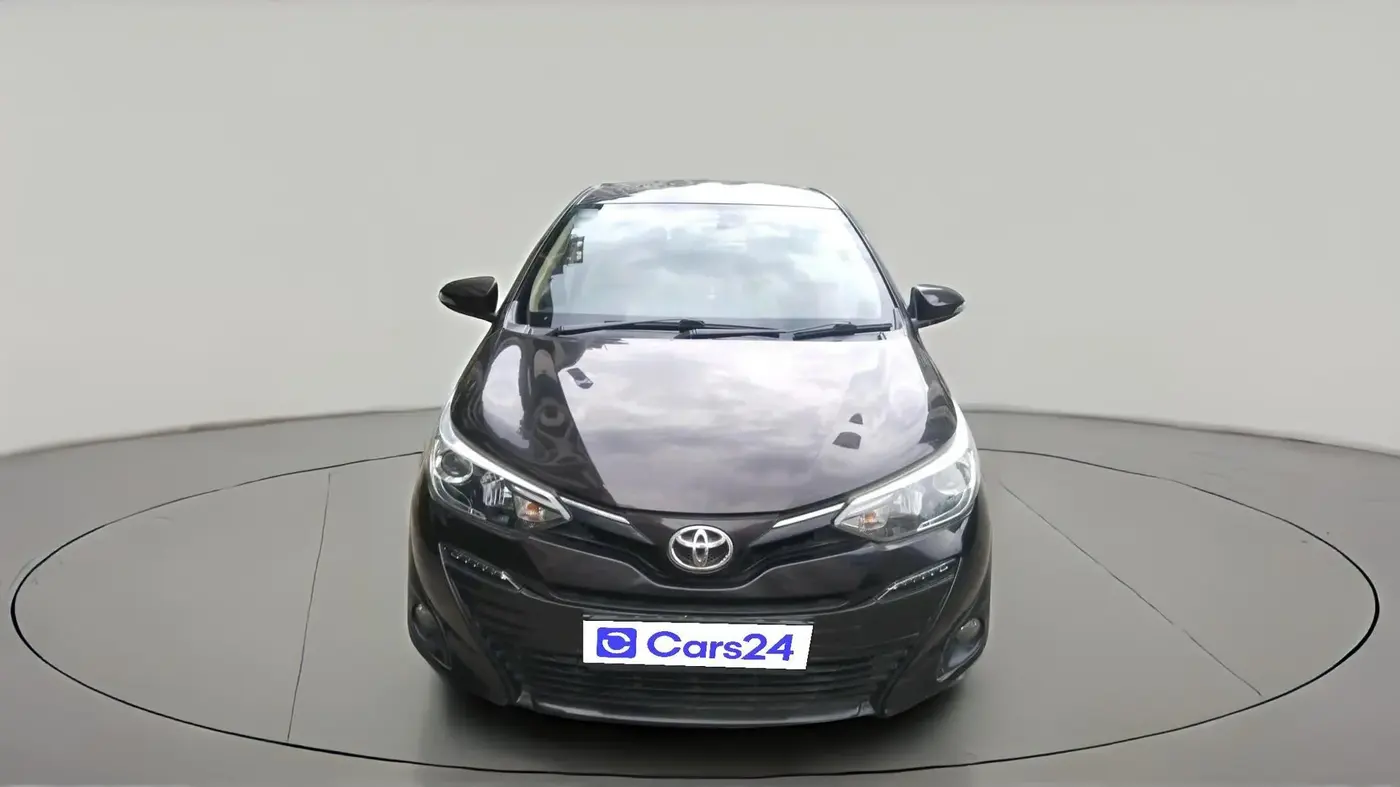 2018 Toyota YARIS VX CVT, Petrol, Automatic, 76,222 km, exterior