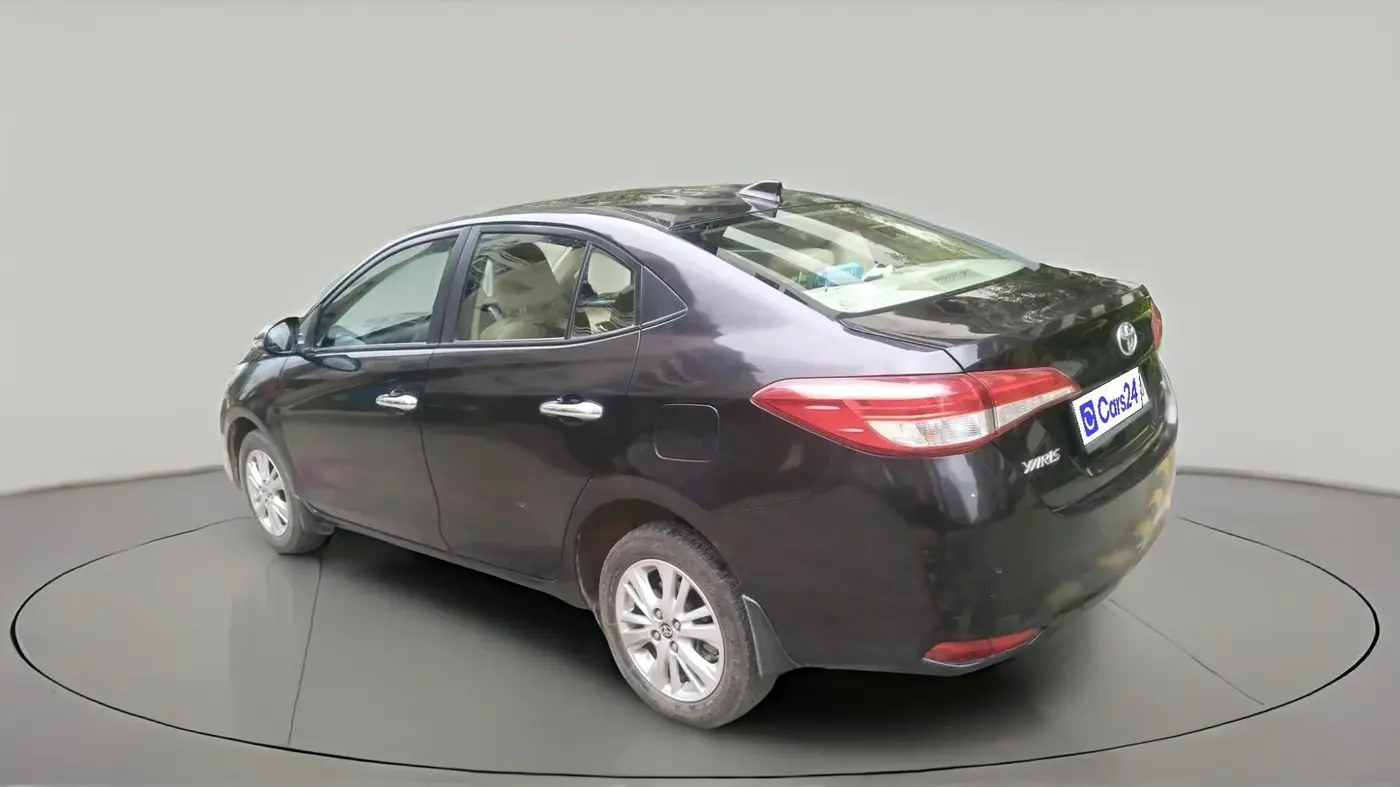 2018 Toyota YARIS VX CVT, Petrol, Automatic, 76,222 km, exterior