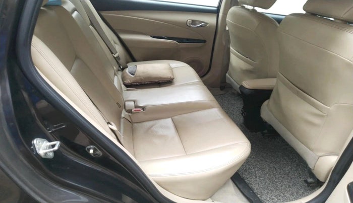 2018 Toyota YARIS VX CVT, Petrol, Automatic, 76,222 km, interior