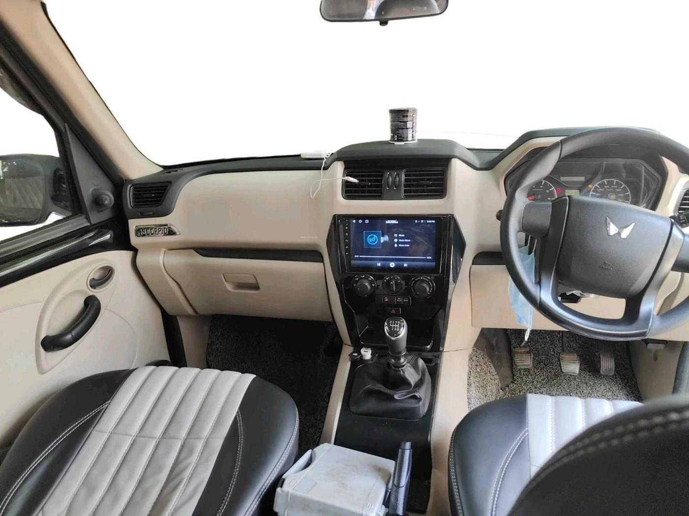 2025 Mahindra SCORPIO CLASSIC S 7STR, Diesel, Manual, 23,745 km, interior