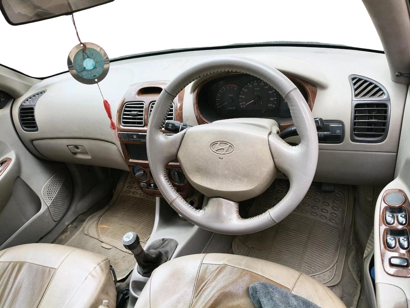 2012 Hyundai Accent GLE, CNG, Manual, 1,89,047 km, interior