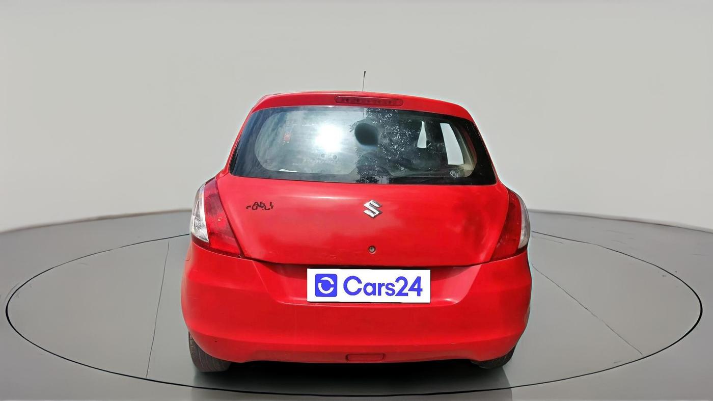 2016 Maruti Swift LXI (O), CNG, Manual, 1,67,376 km, exterior