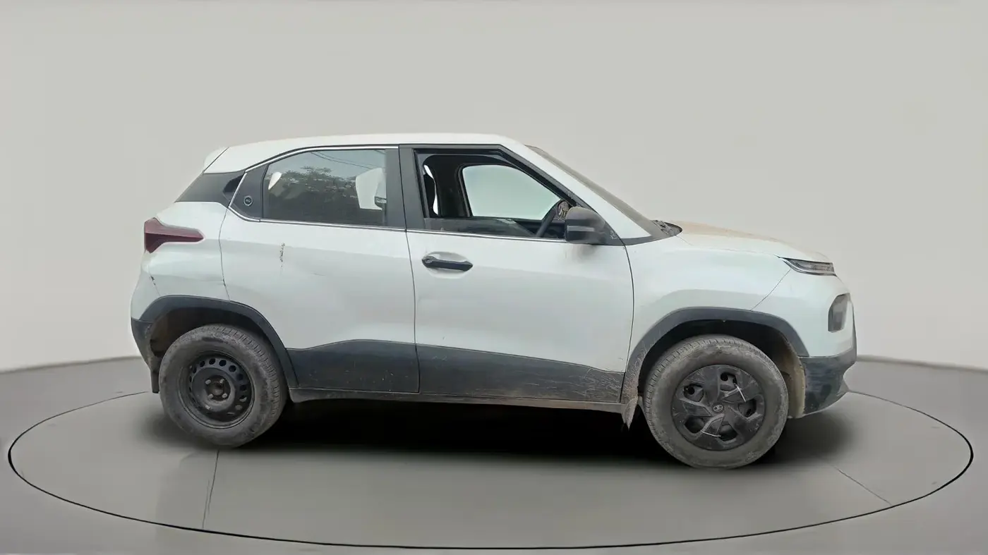 2023 Tata PUNCH PURE MT, Petrol, Manual, 37,980 km, exterior