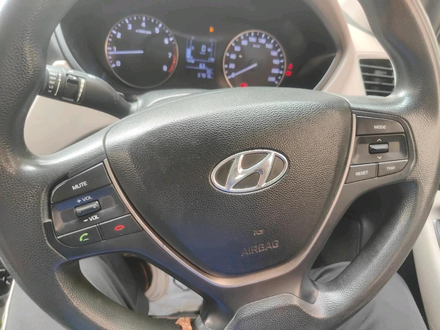 2016 Hyundai Elite i20 MAGNA 1.2, Petrol, Manual, 67,818 km, interior
