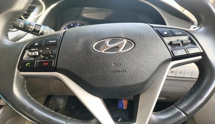 2018 Hyundai Tucson GLS 2WD AT PETROL, Petrol, Automatic, 77,809 km, interior