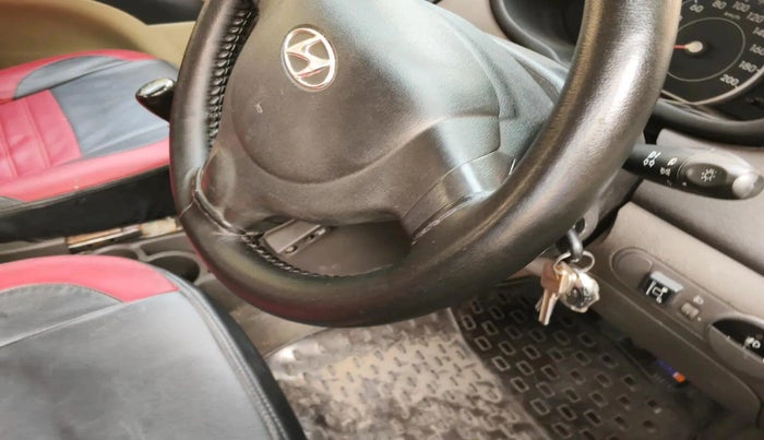 2013 Hyundai i10 MAGNA 1.2, CNG, Manual, 1,04,000 km, interior