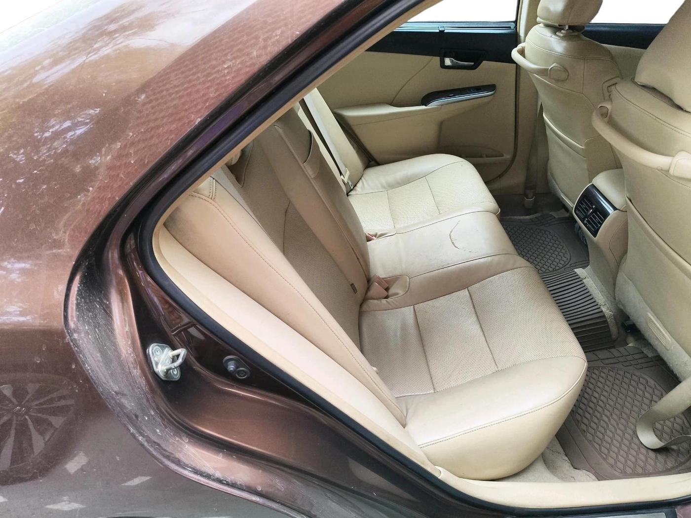 2015 Toyota Camry HYBRID, Hybrid, Automatic, 1,39,313 km, interior