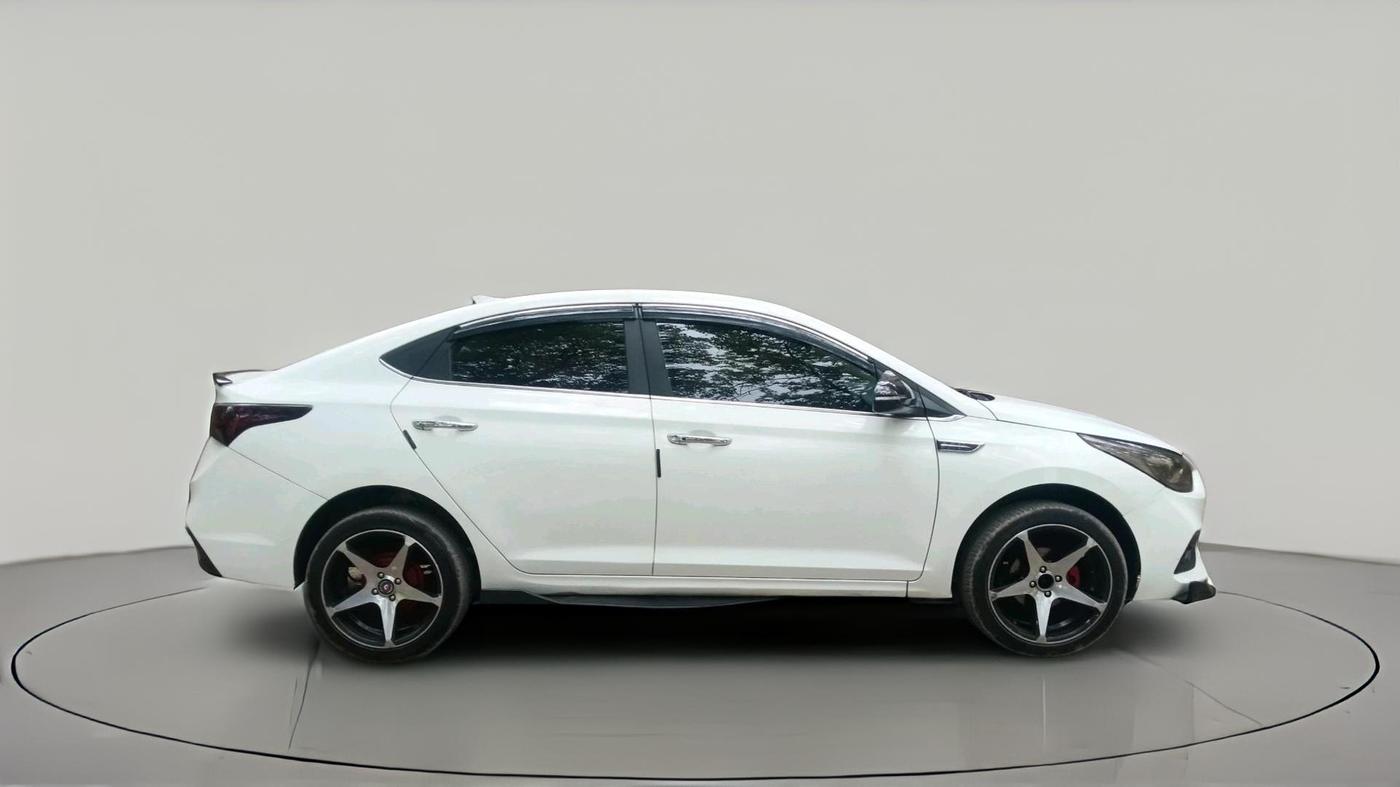 2019 Hyundai Verna 1.6 VTVT SX (O) AT, CNG, Automatic, 45,167 km, exterior