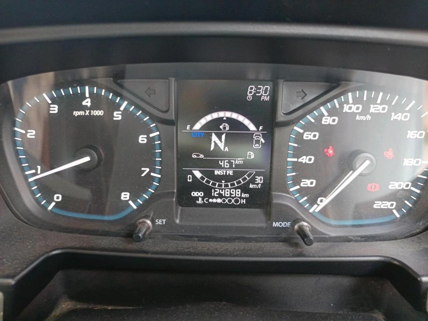 2023 Tata PUNCH ADVENTURE AMT, Petrol, Automatic, 1,24,898 km, interior