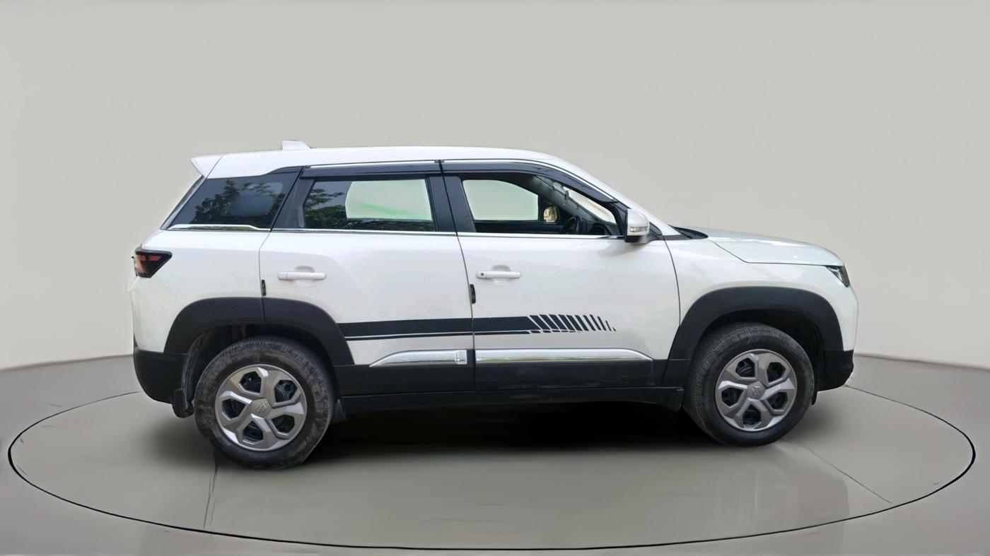 2023 Maruti BREZZA LXI S- CNG, CNG, Manual, 17,320 km, exterior