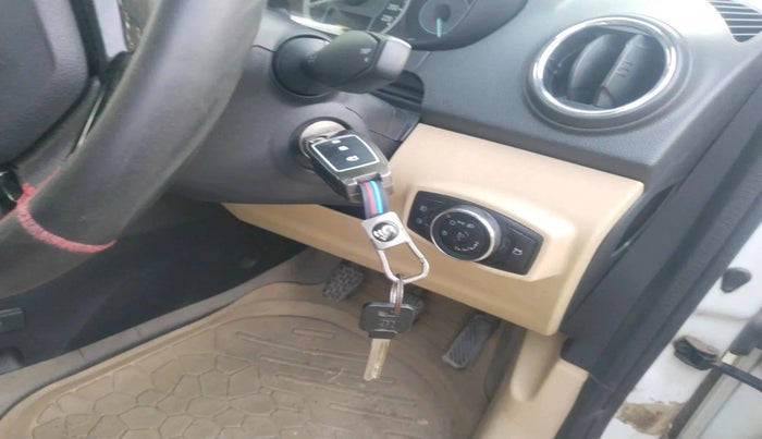 2018 Ford Figo Aspire TITANIUM 1.2 PETROL, Petrol, Manual, 61,976 km, interior