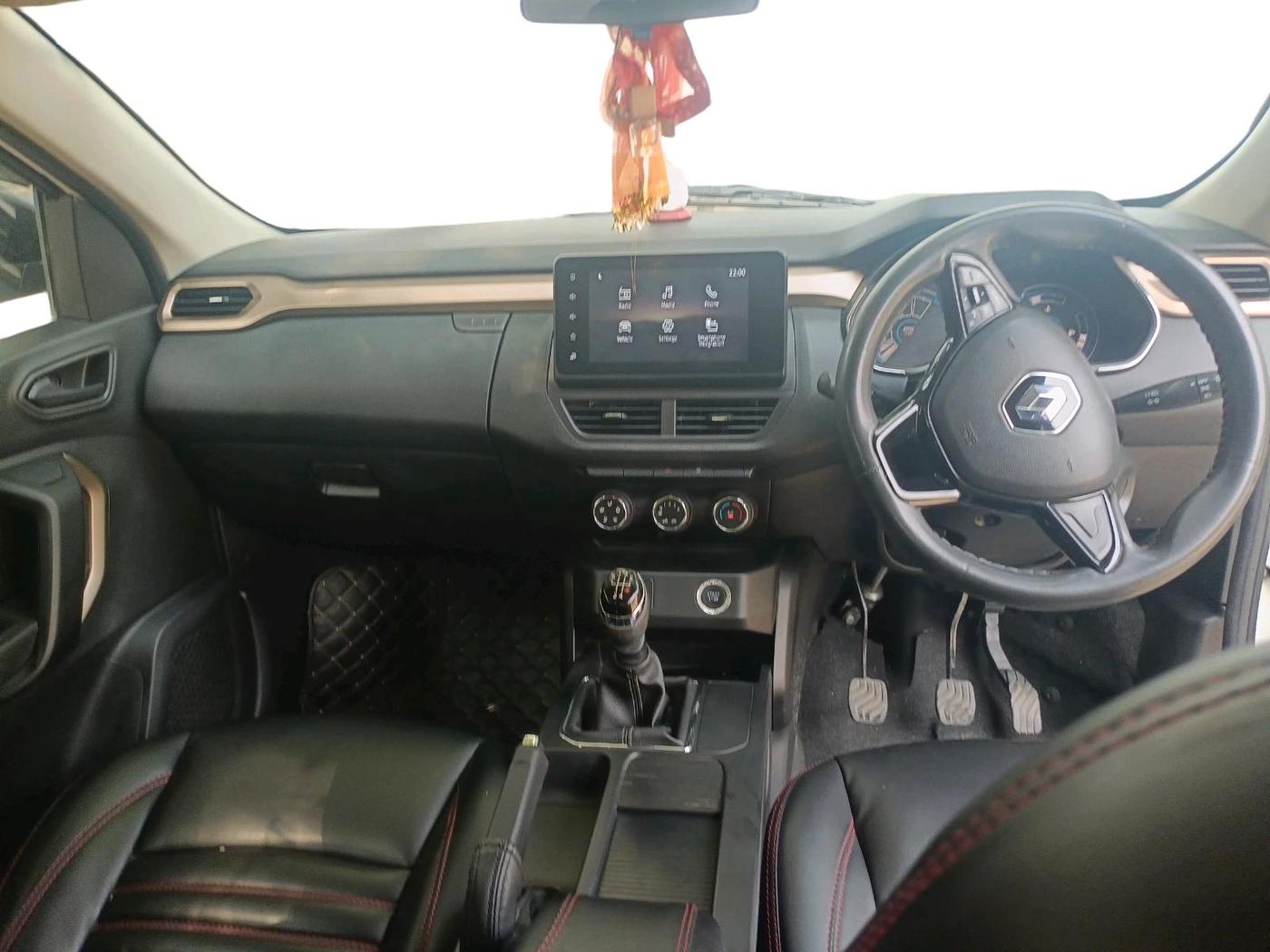 2022 Renault Kiger RXT MT, Petrol, Manual, 13,825 km, interior