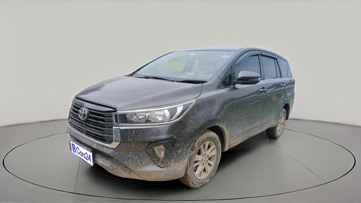 2017 Toyota Innova Crysta 2.4 GX 7 STR, Diesel, Manual, 1,74,803 km, exterior