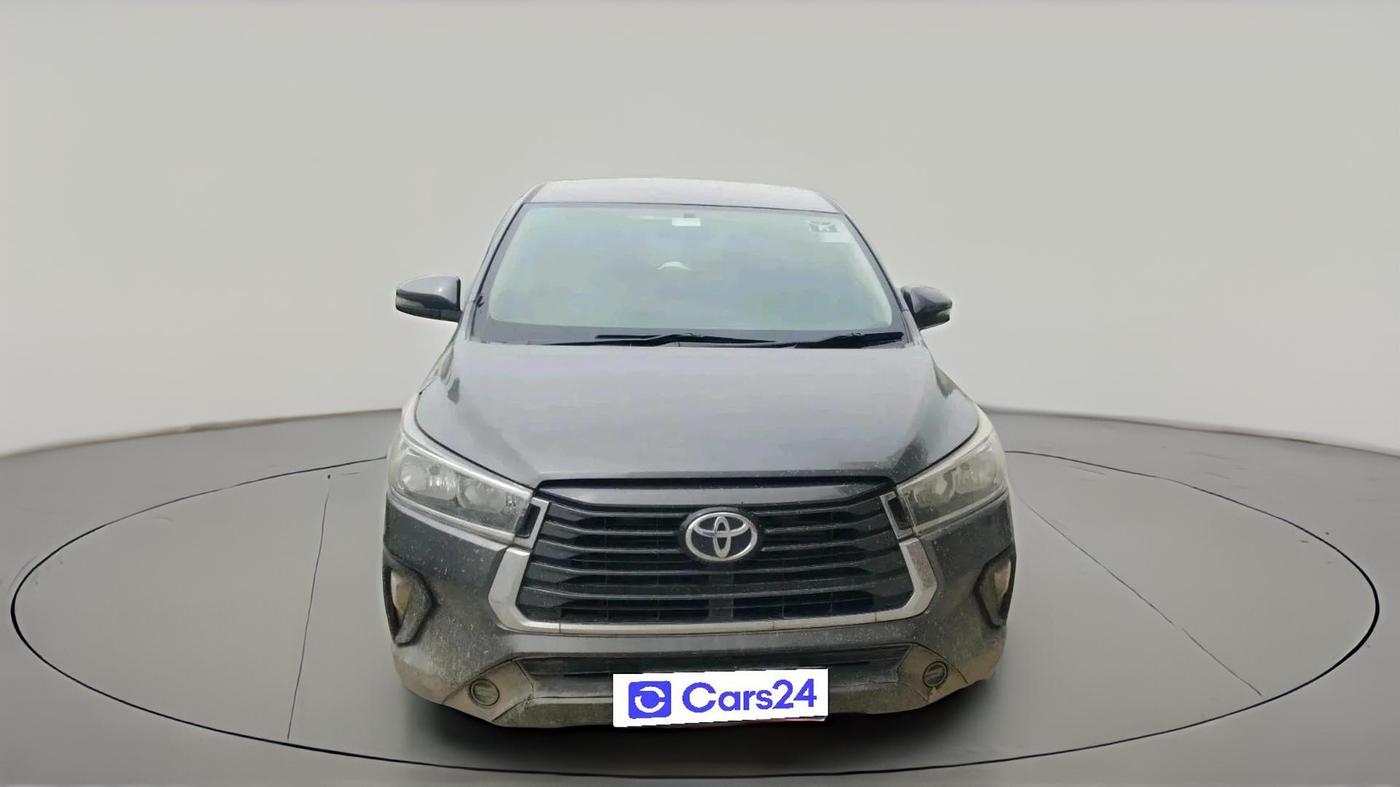 2017 Toyota Innova Crysta 2.4 GX 7 STR, Diesel, Manual, 1,74,803 km, exterior