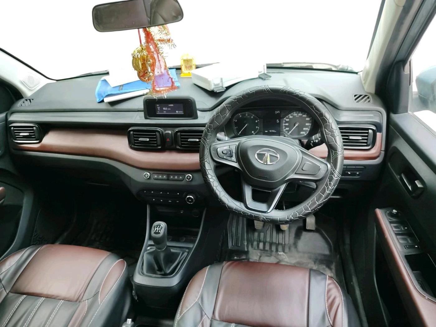2023 Tata PUNCH ADVENTURE MT, Petrol, Manual, 45,755 km, interior