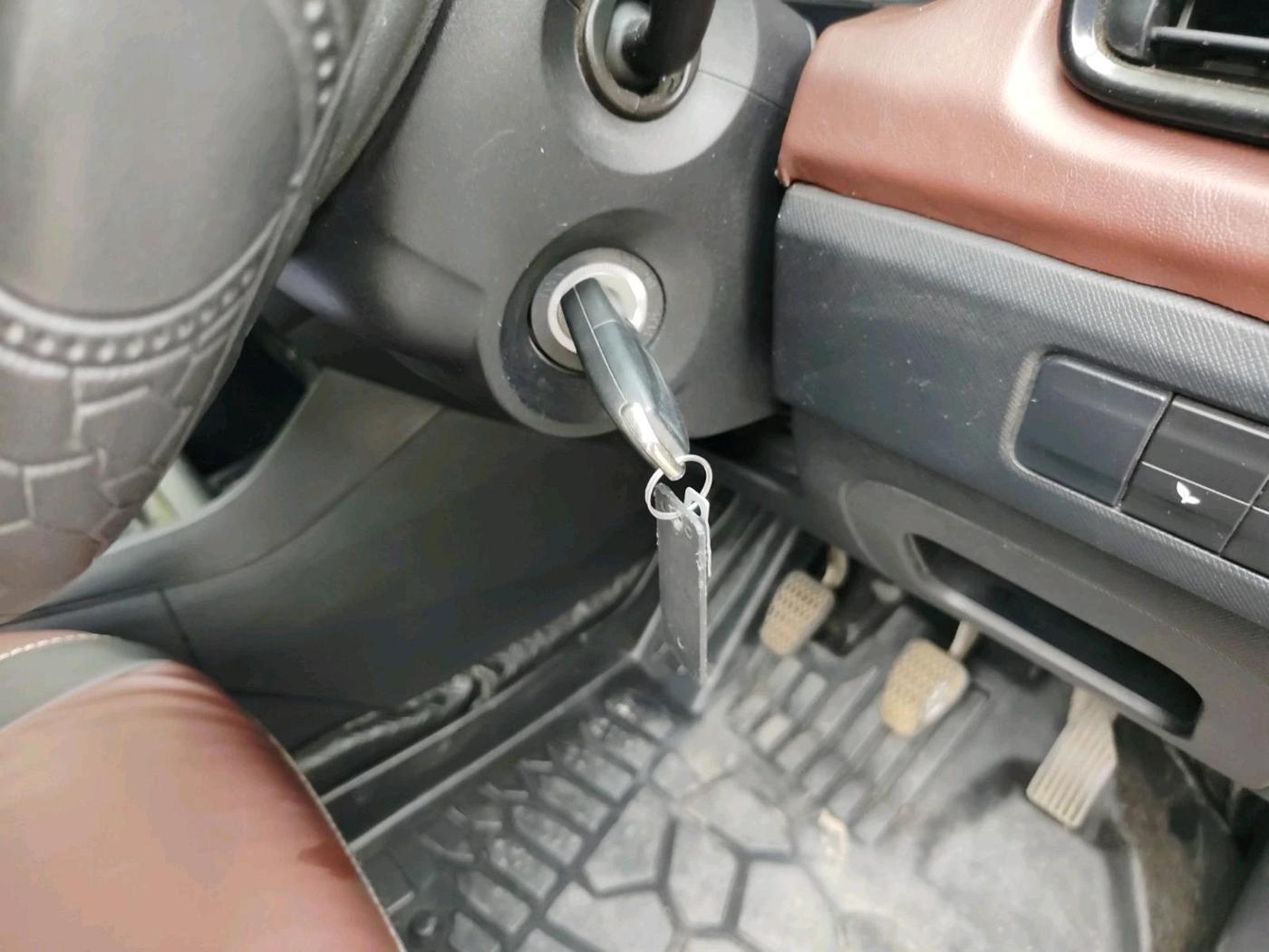 2023 Tata PUNCH ADVENTURE MT, Petrol, Manual, 45,755 km, interior