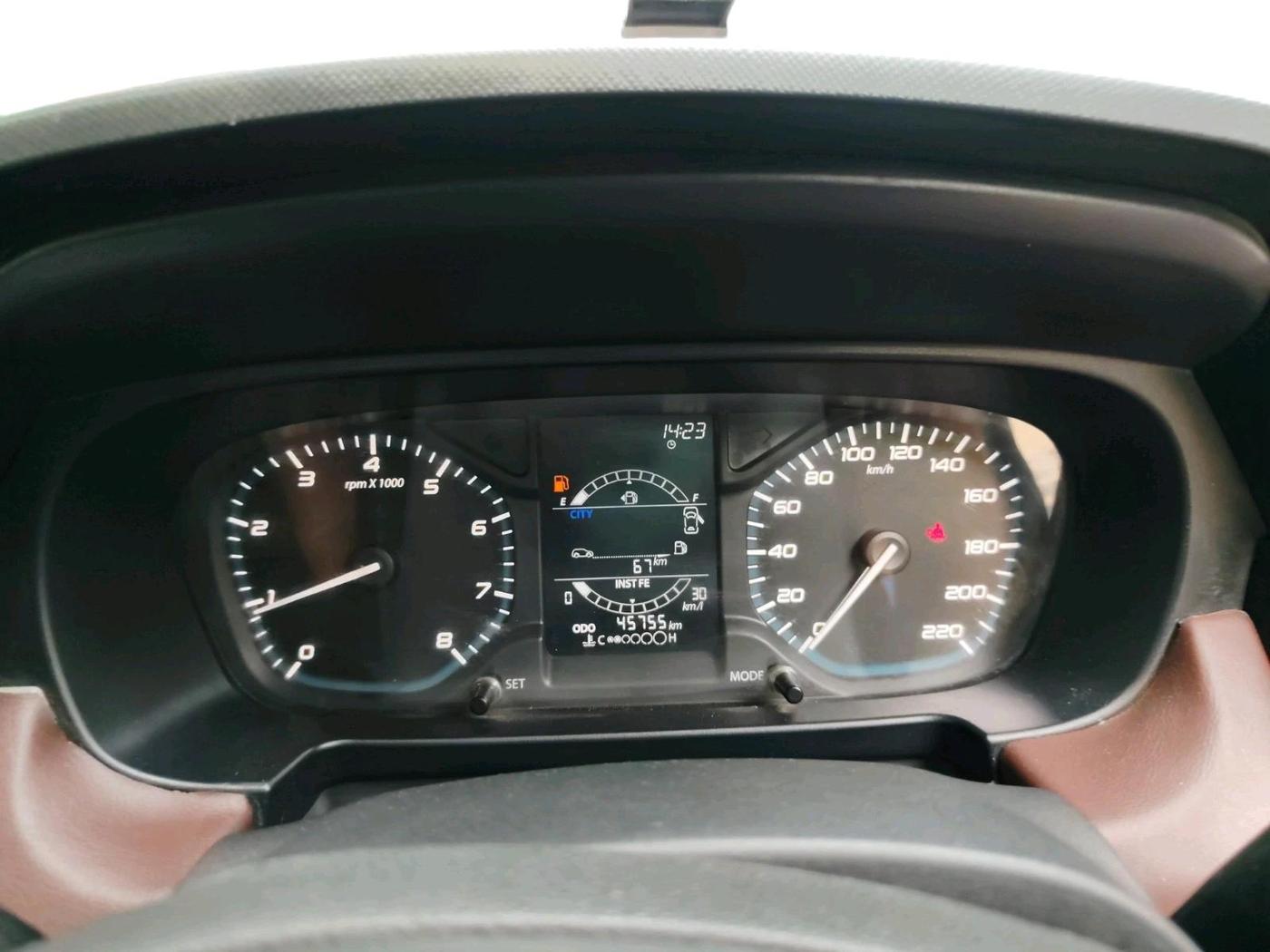 2023 Tata PUNCH ADVENTURE MT, Petrol, Manual, 45,755 km, interior