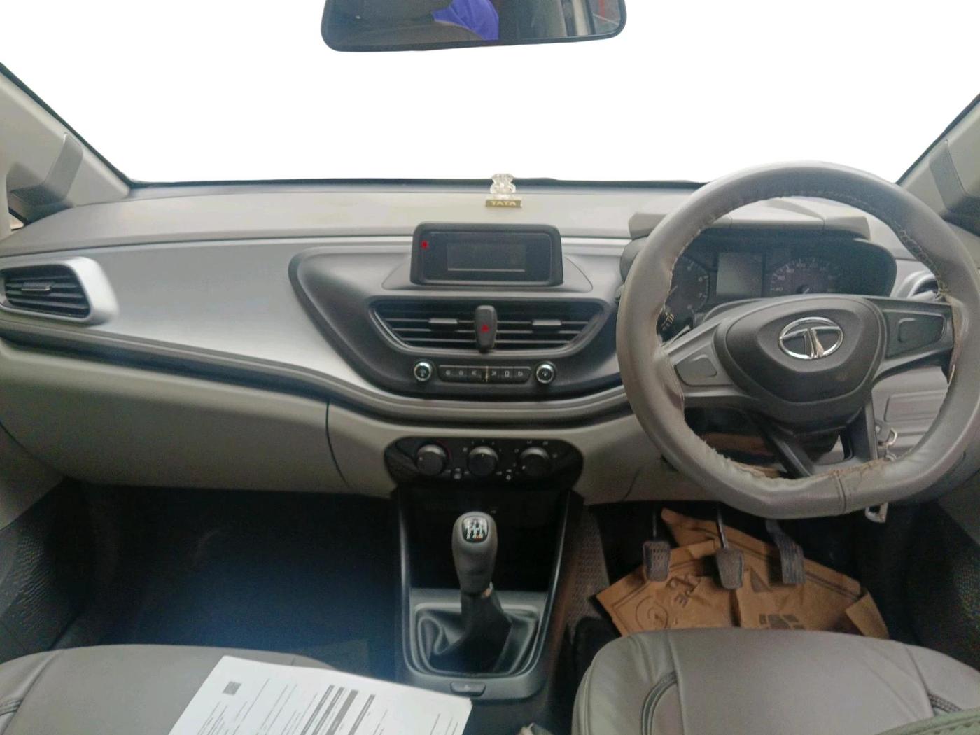 2021 Tata ALTROZ XE PETROL, Petrol, Manual, 46,808 km, interior