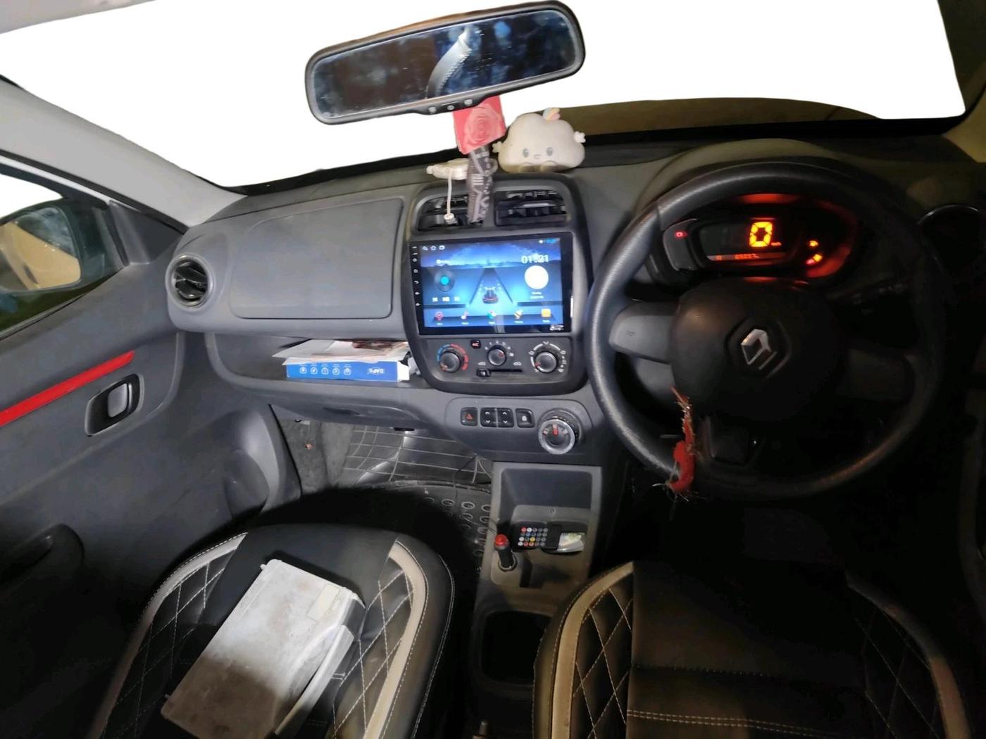 2016 Renault Kwid RXT 1.0 AMT, Petrol, Automatic, 85,857 km, interior