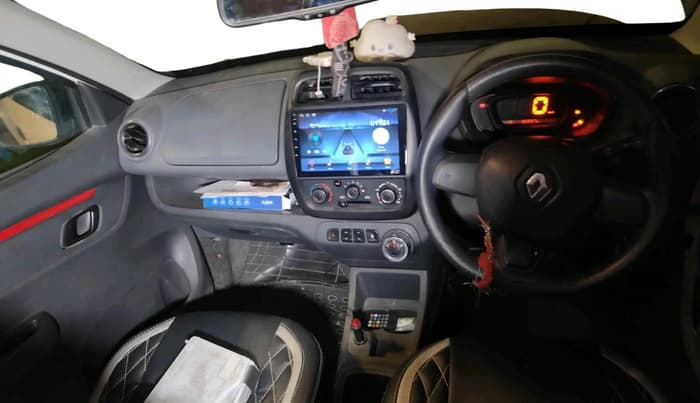 2016 Renault Kwid RXT 1.0 AMT, Petrol, Automatic, 85,857 km, interior