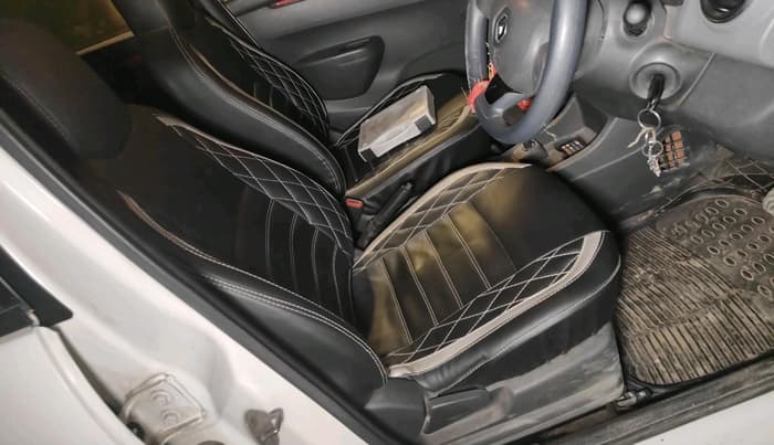 2016 Renault Kwid RXT 1.0 AMT, Petrol, Automatic, 85,857 km, interior