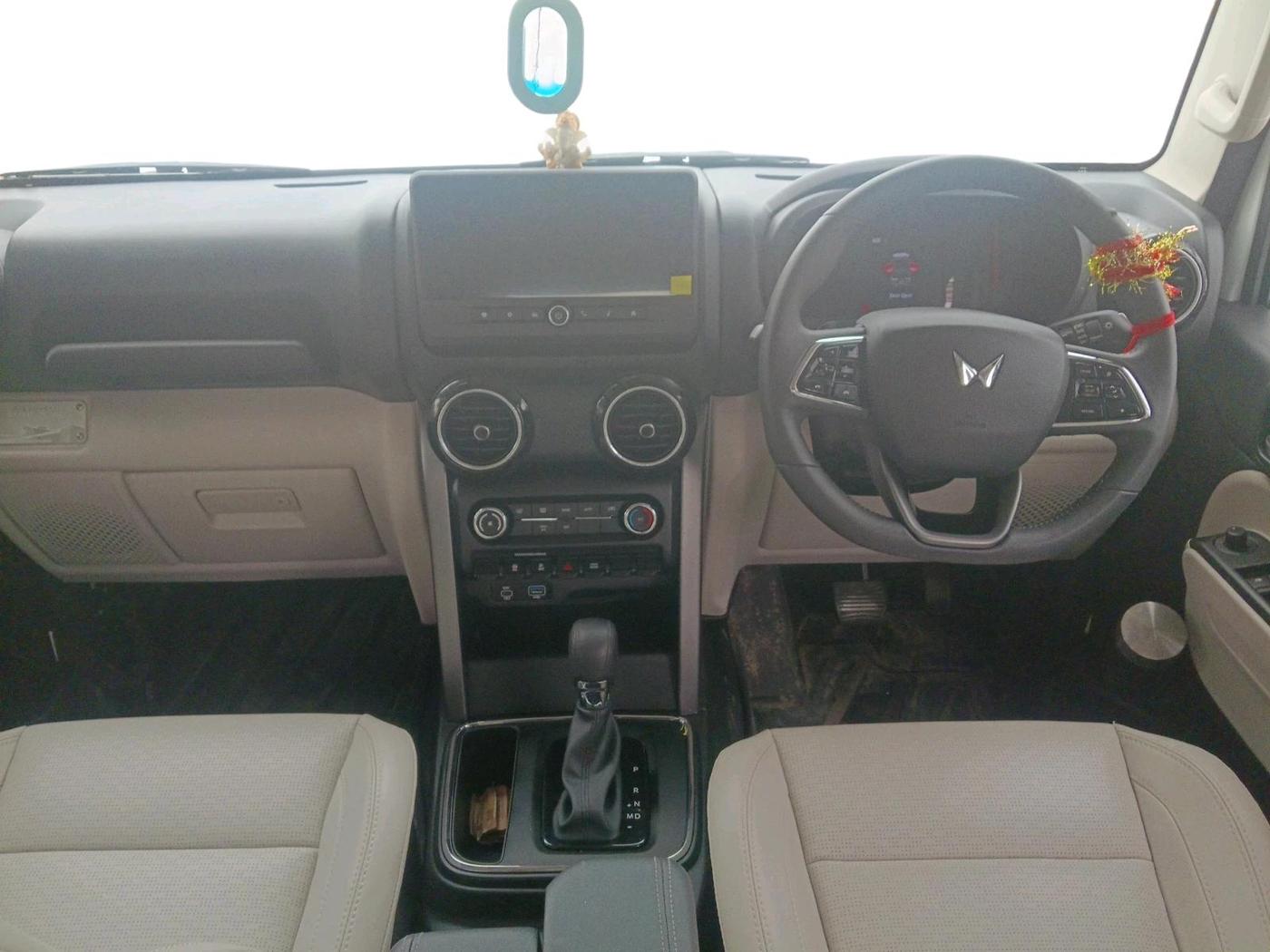 2026 Mahindra Thar Roxx AX5 L Diesel AT 2WD, Diesel, Automatic, 2,557 km, interior