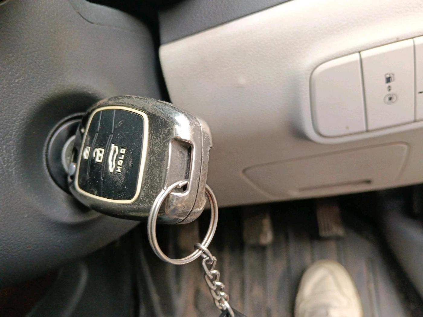 2021 Hyundai AURA S 1.2 CNG, CNG, Manual, 1,38,649 km, interior