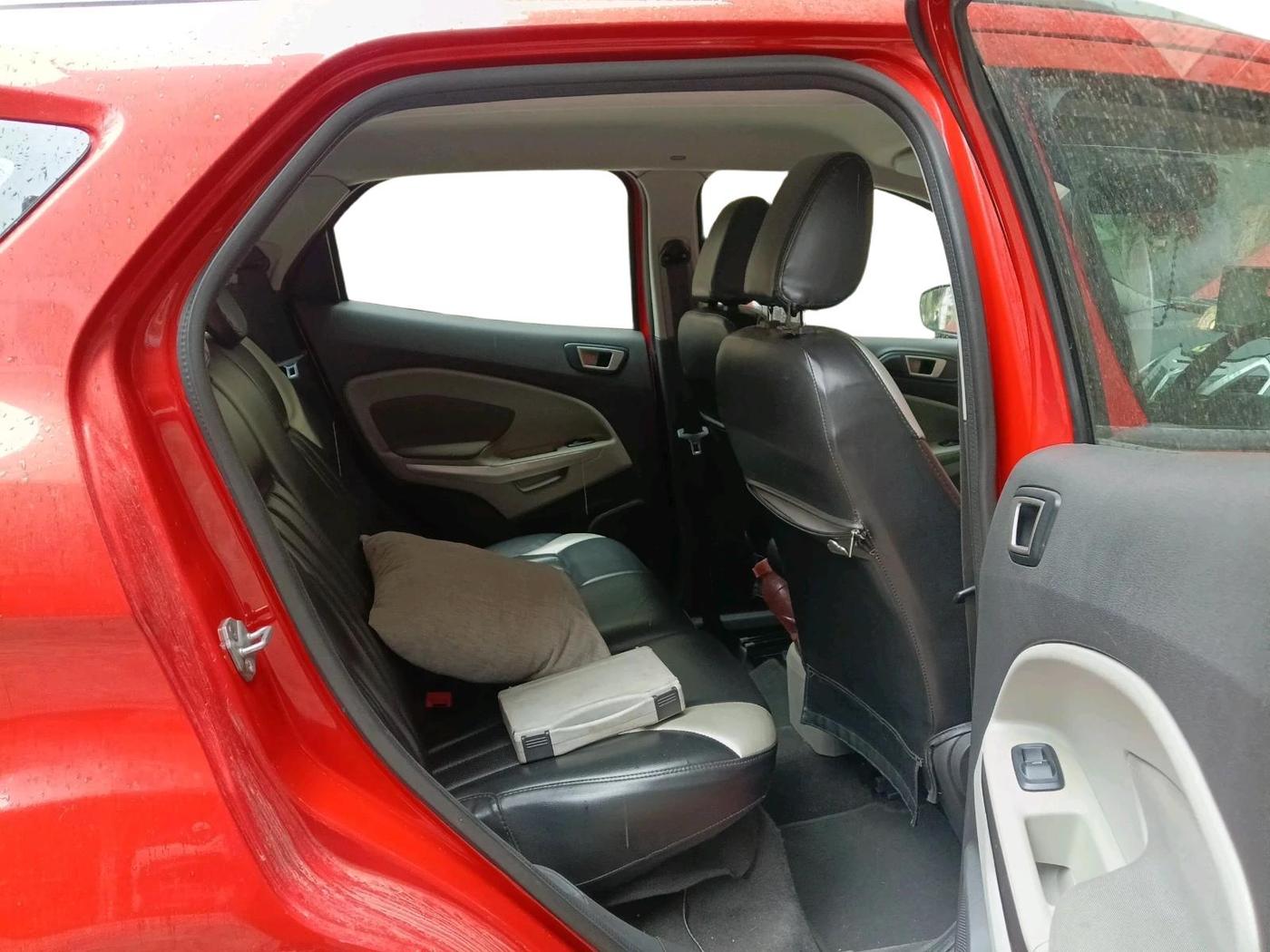 2014 Ford Ecosport TITANIUM 1.5L PETROL AT, Petrol, Automatic, 81,761 km, interior
