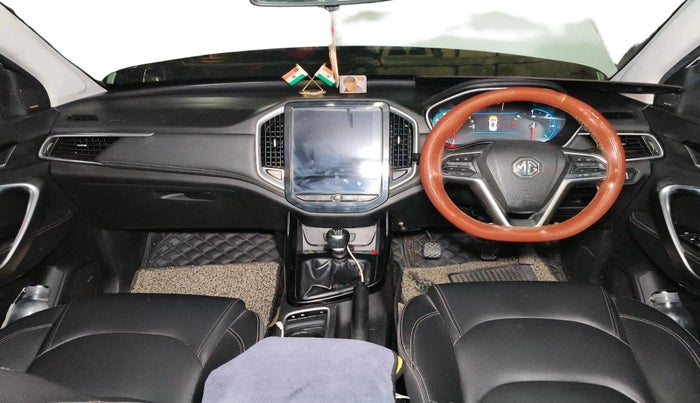 2019 MG HECTOR SHARP HYBRID 1.5 PETROL, Petrol, Manual, 1,01,868 km, interior
