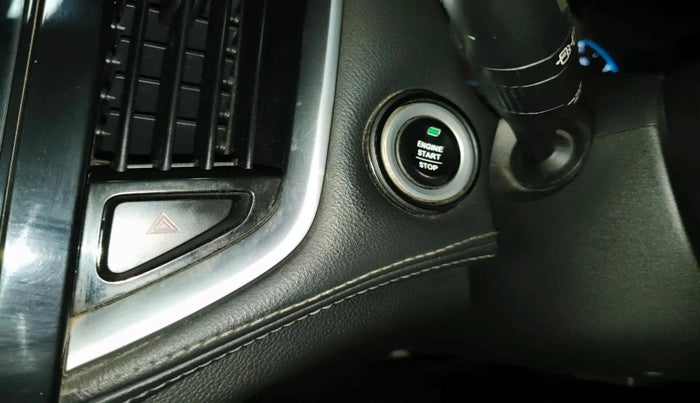 2019 MG HECTOR SHARP HYBRID 1.5 PETROL, Petrol, Manual, 1,01,868 km, interior