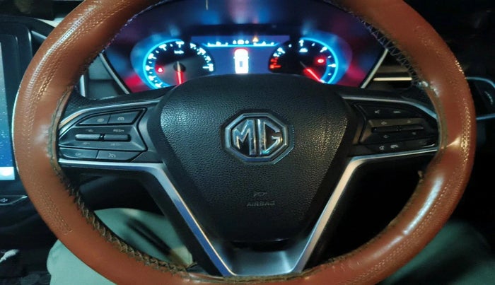 2019 MG HECTOR SHARP HYBRID 1.5 PETROL, Petrol, Manual, 1,01,868 km, interior