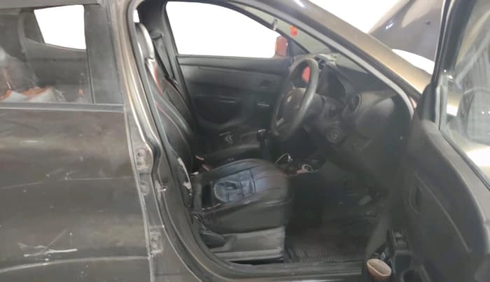 2017 Renault Kwid RXL, CNG, Manual, 89,854 km, interior