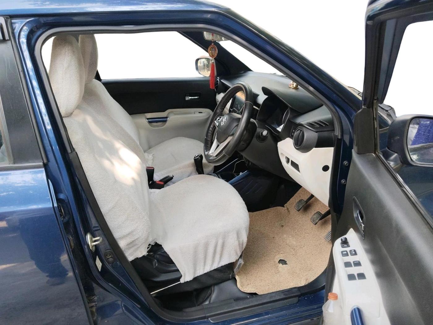 2022 Maruti IGNIS ZETA 1.2, Petrol, Manual, 31,013 km, interior