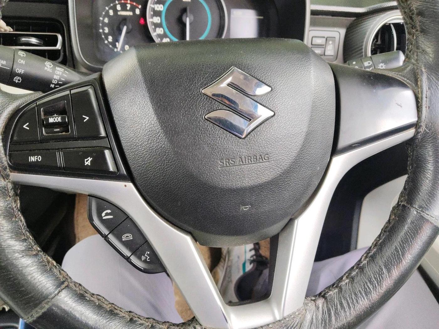 2022 Maruti IGNIS ZETA 1.2, Petrol, Manual, 31,013 km, interior